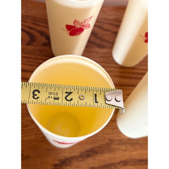 Vintage Nasco #1072 Beige/Red Plastic Tumblers Cups Red Strawberry Print Set 6 - Picture 4 of 8